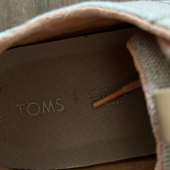 Tom’s size 11 Cabrillo sneakers tan - Picture 5 of 8